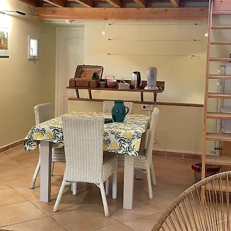 Maison Des Hirondelles Petit Luberon * Niozelles