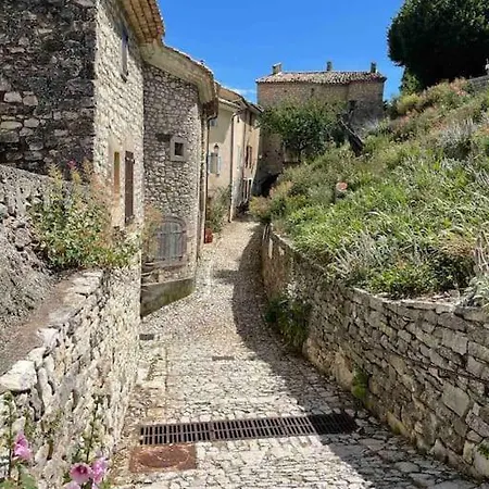 Maison Des Hirondelles Petit Luberon Holiday home *