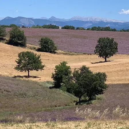 בית נופש Maison Des Hirondelles Petit Luberon